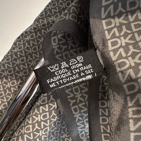 Silk scarf - Picture 3 of 5